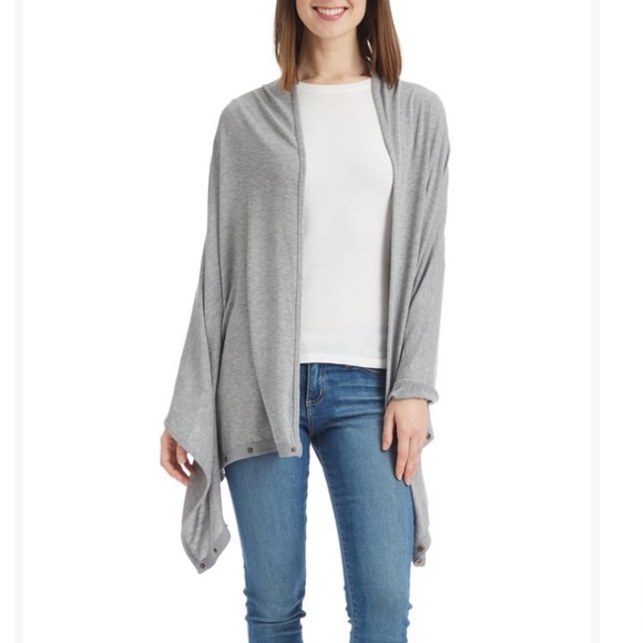 Ruby Red Snap-Button Convertible Scarf - Picture 4 of 12